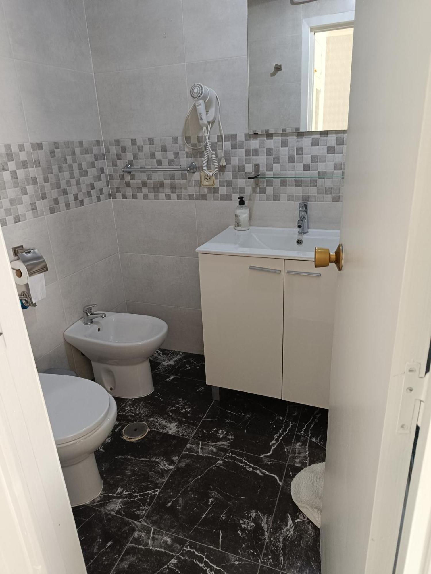 Hostal Fuente Del Pino Хумилья Экстерьер фото