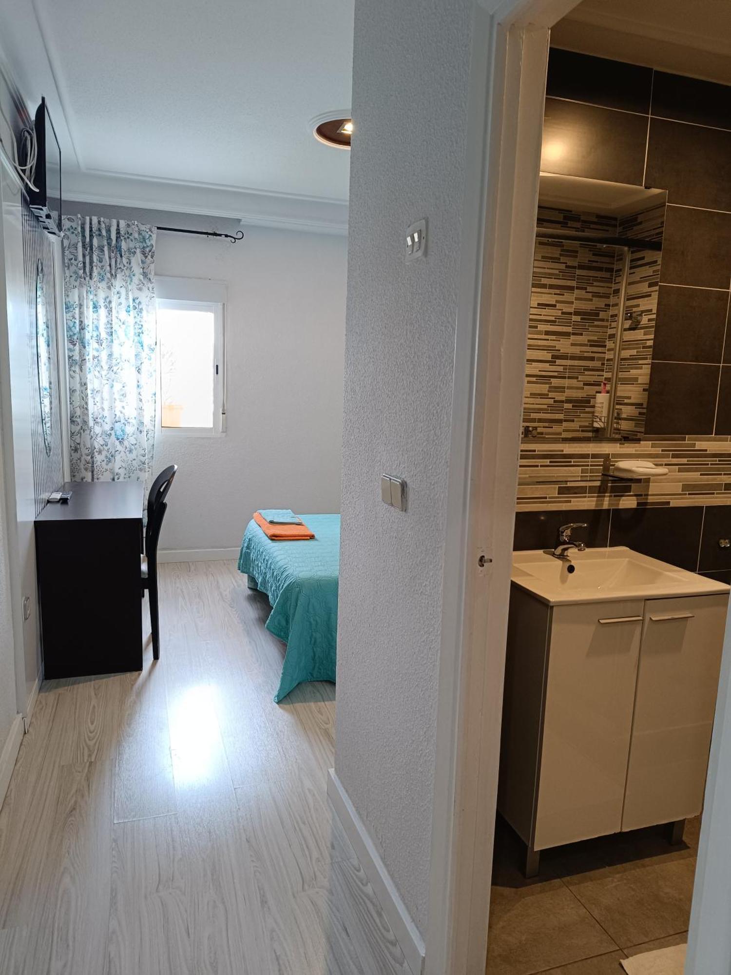 Hostal Fuente Del Pino Хумилья Экстерьер фото